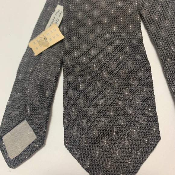 Barney’s New York vintage men’s tie 3” grey foulard textured jacquard nwt unworn - Picture 2 of 4